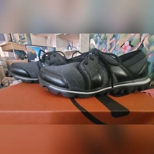 Proper Olanna 9M black shoes, NWOT